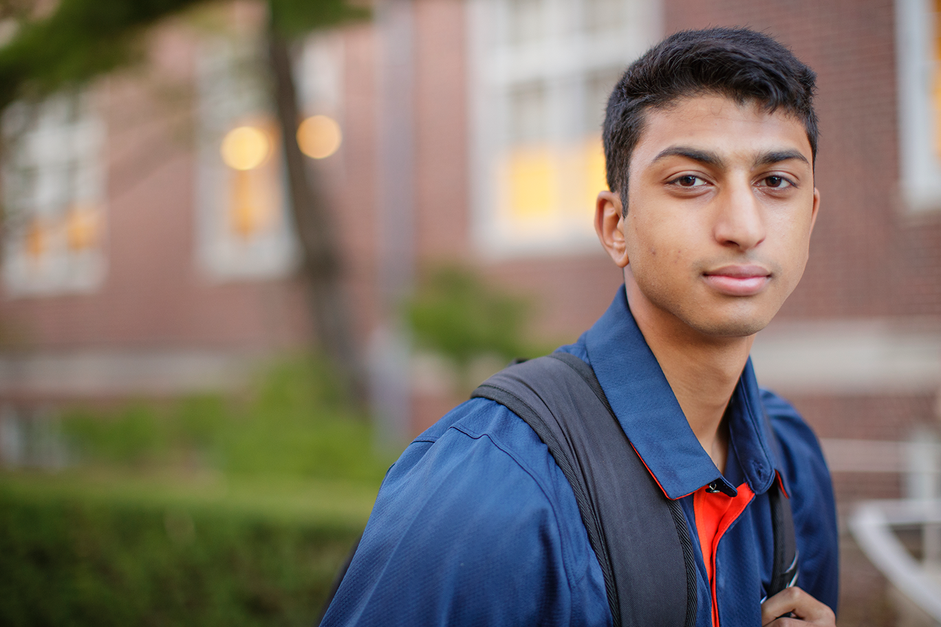 24-05-23_Inside_BrandGuide_Photography_Portrait_MOutdoor Male Student Portrait